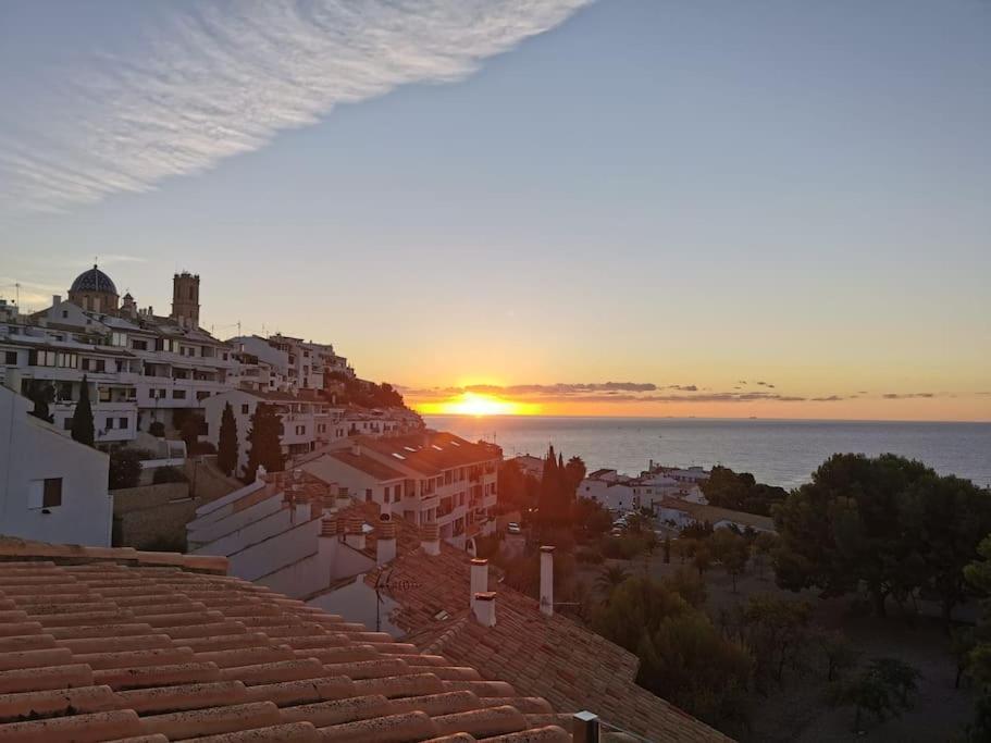 Ferienwohnung Atico-Duplex Con Vistas Al Mar Y Casco Antiguo En Altea Exterior foto