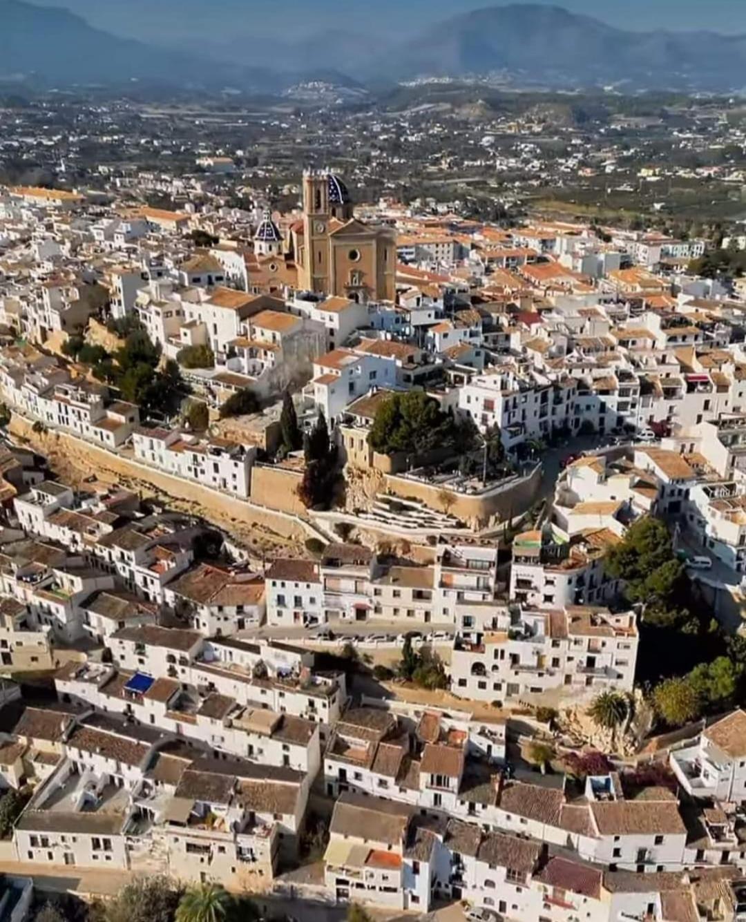 Ferienwohnung Atico-Duplex Con Vistas Al Mar Y Casco Antiguo En Altea Exterior foto