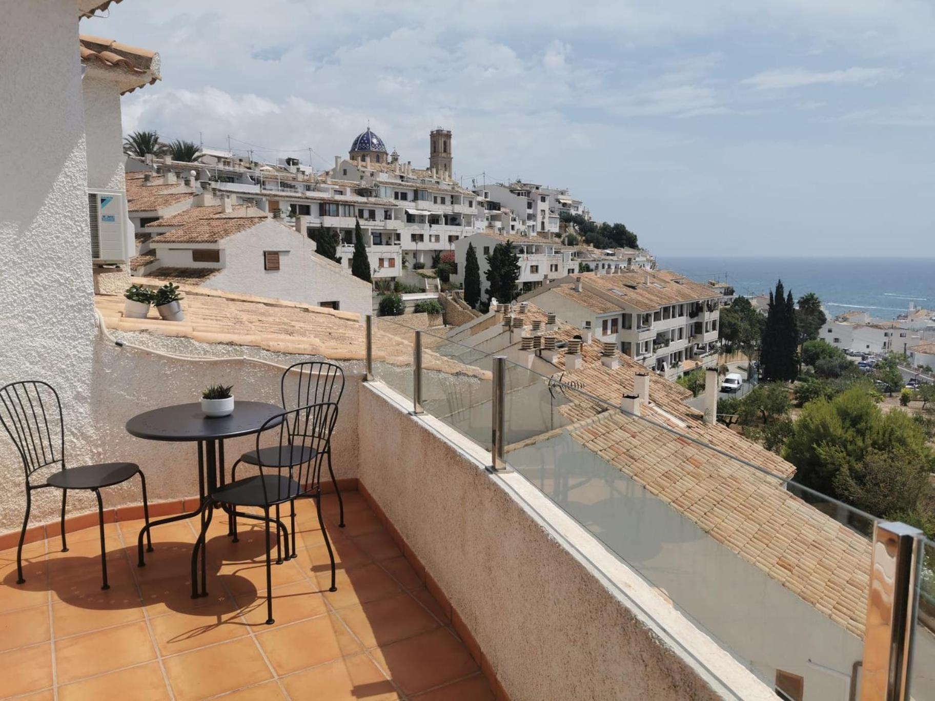 Ferienwohnung Atico-Duplex Con Vistas Al Mar Y Casco Antiguo En Altea Exterior foto